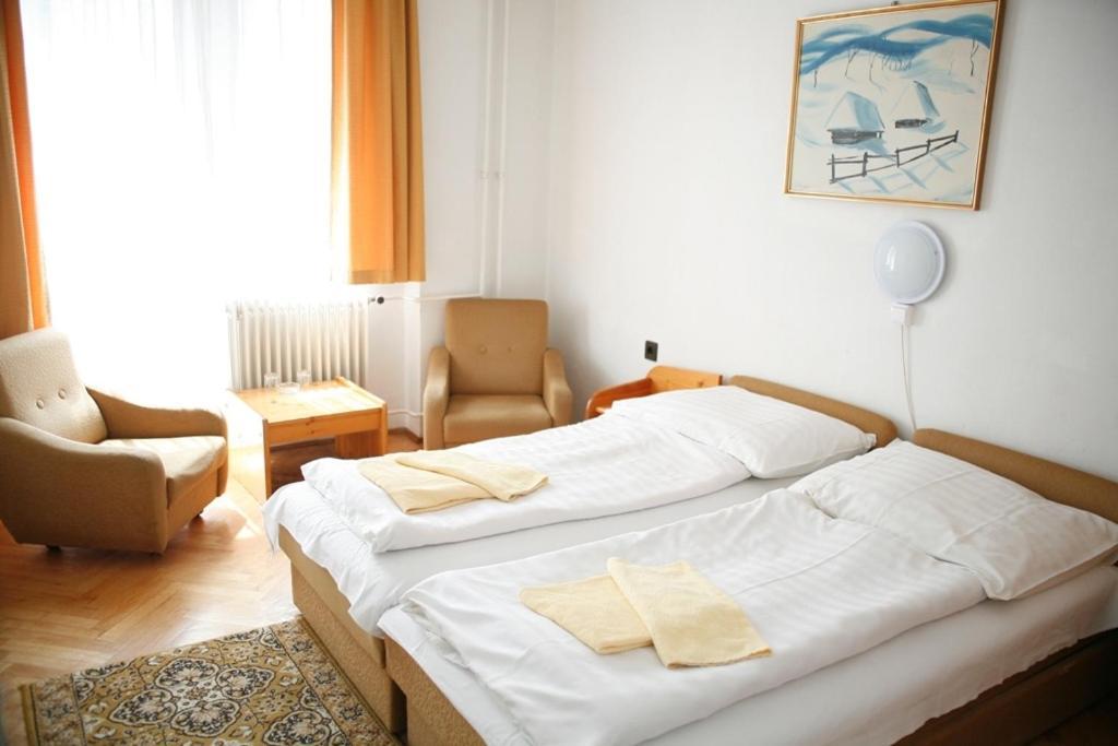 Hotel Bara Gellert — Zdjęcia 1